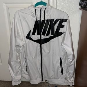 Nike Men’s WindRunner